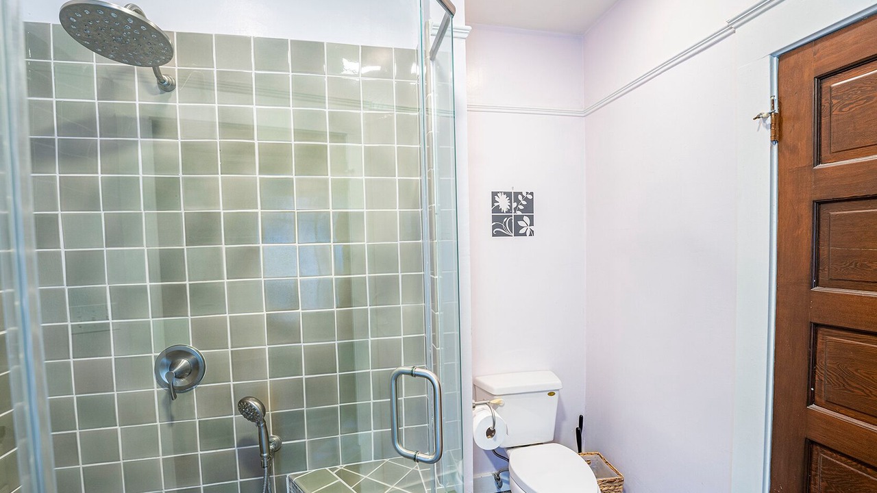 Photo of Bathroom in Hollywood Heights