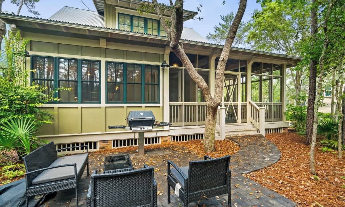 Photo of Patio Balcony in Cottage District