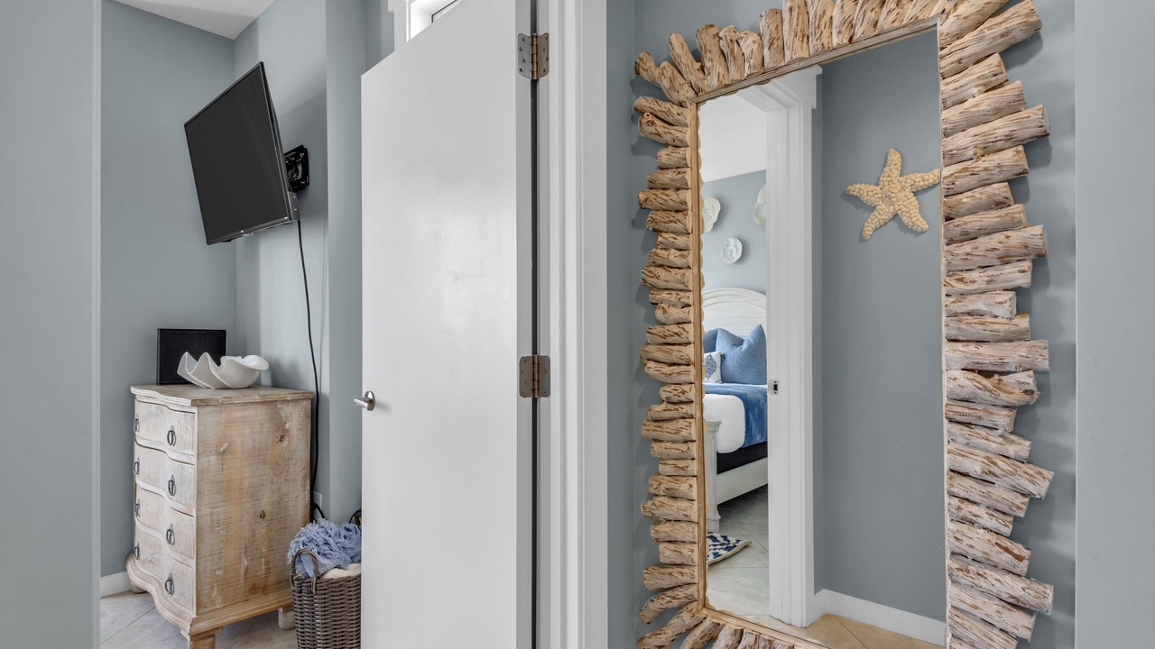 Photo of Bedroom in Baytowne Wharf