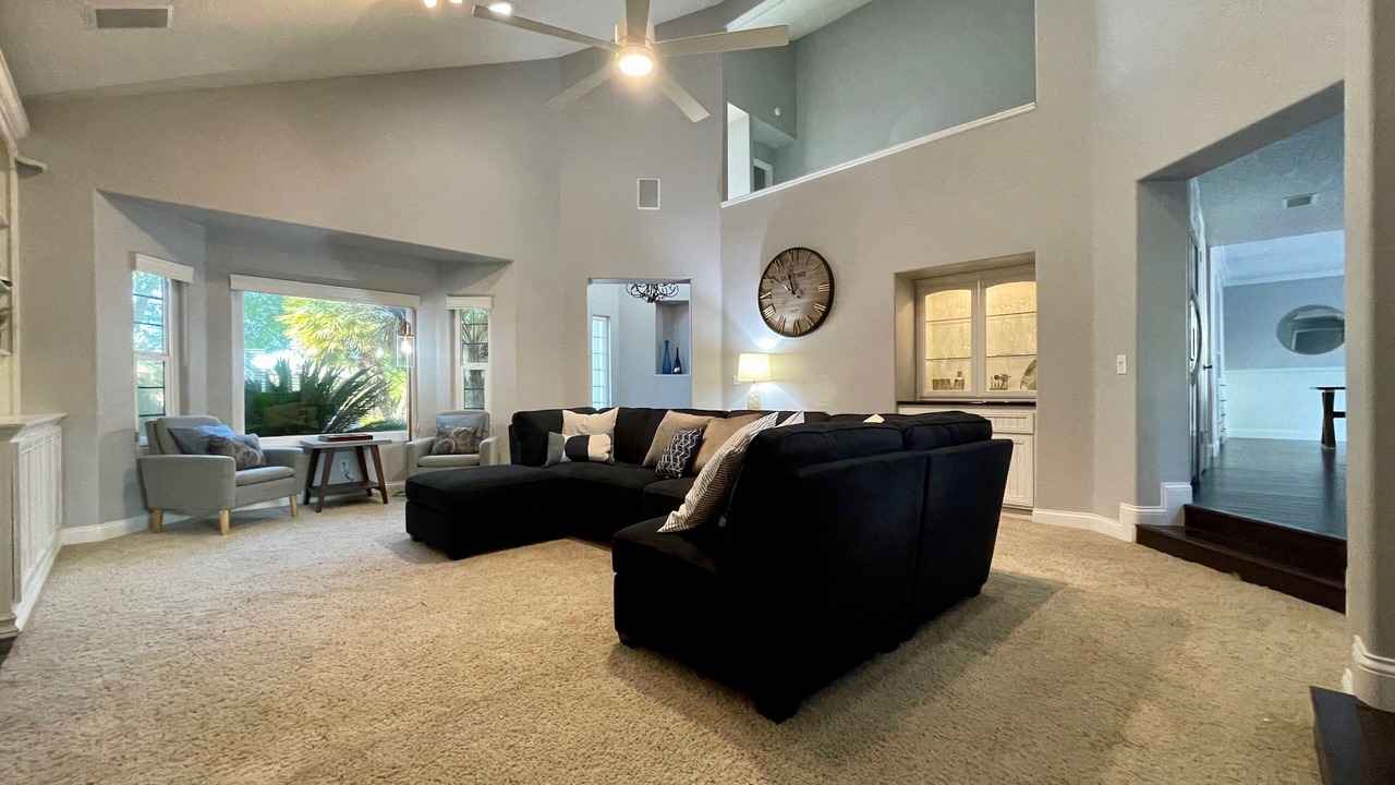 Photo of Bedroom in Canyon Lake