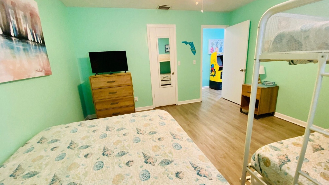Photo of Bedroom in Gulf Lagoon Beach