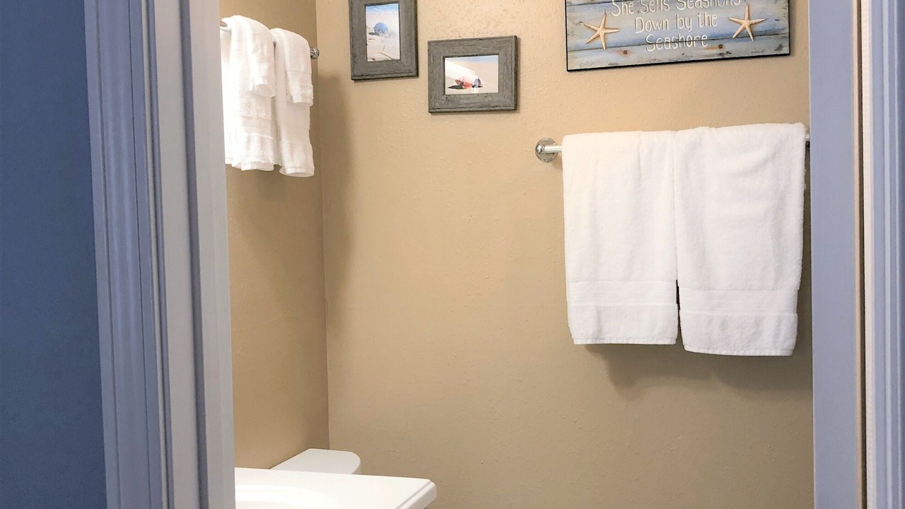 Photo of Bathroom in Navarre Beach