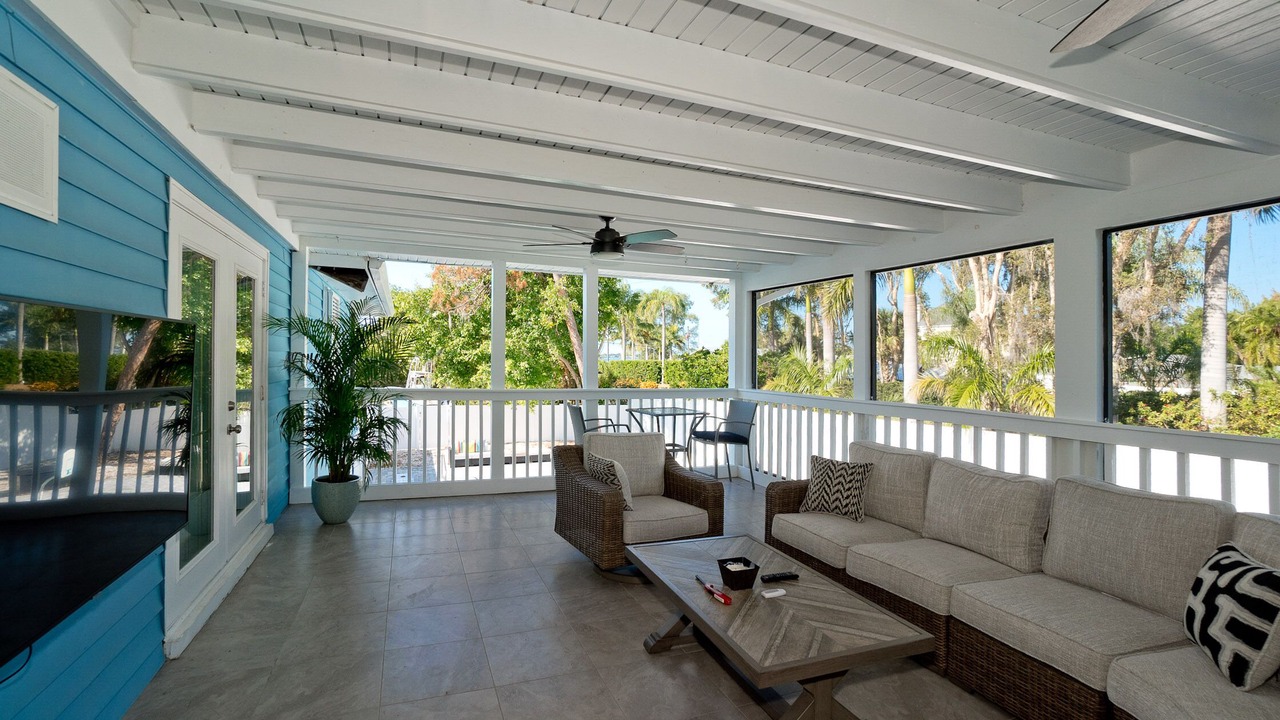 Photo of Livingroom in Whitney Beach