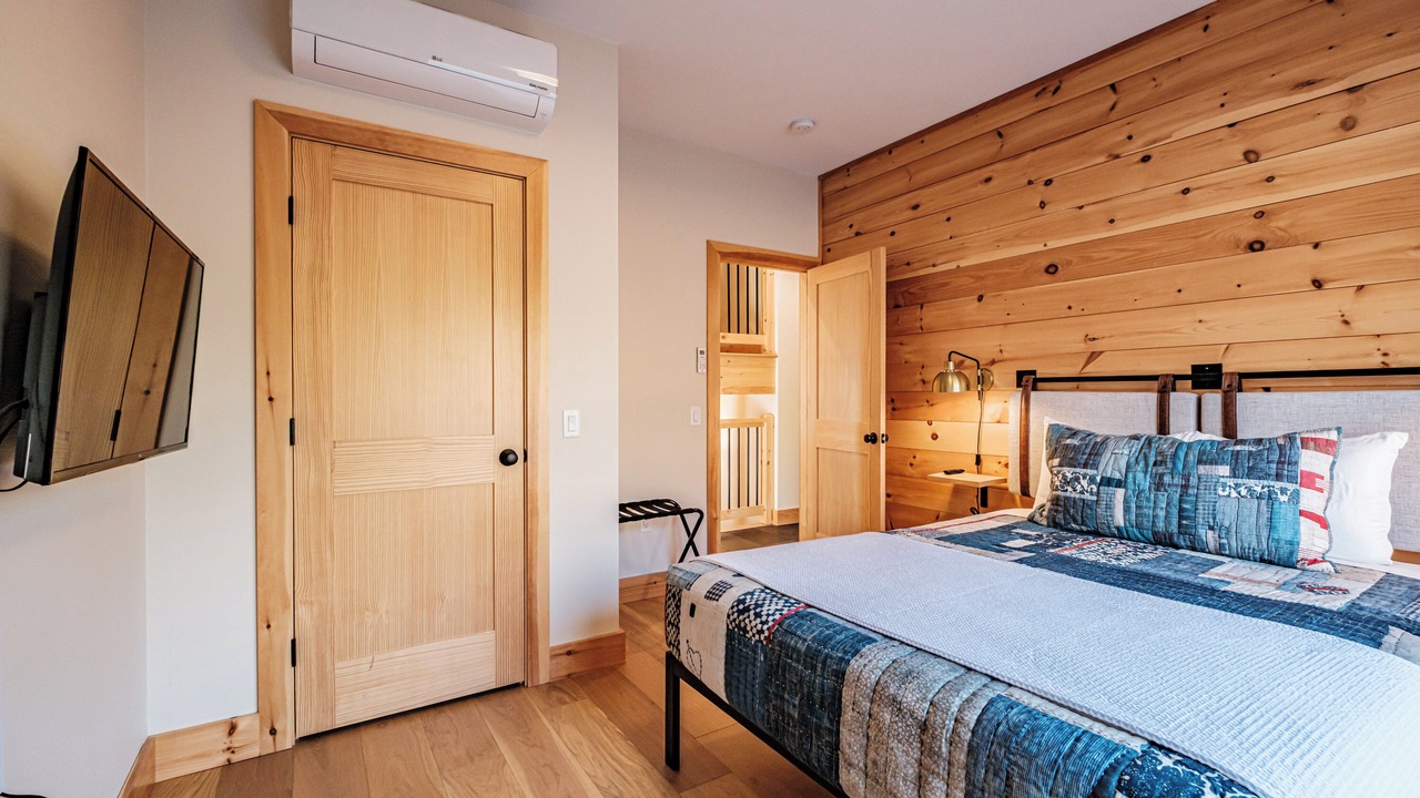 Photo of Bedroom in Bethel