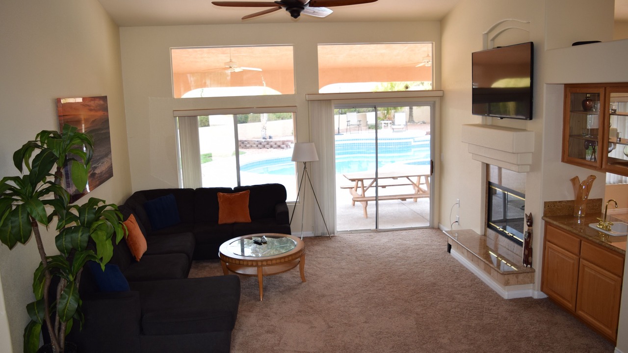 Photo of Livingroom in Green Valley North