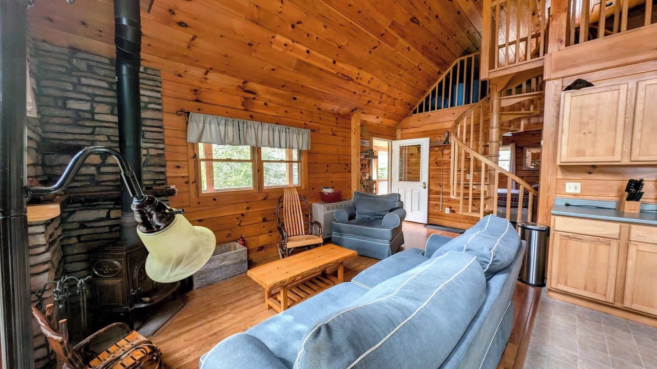 Photo of Livingroom in Sullivan