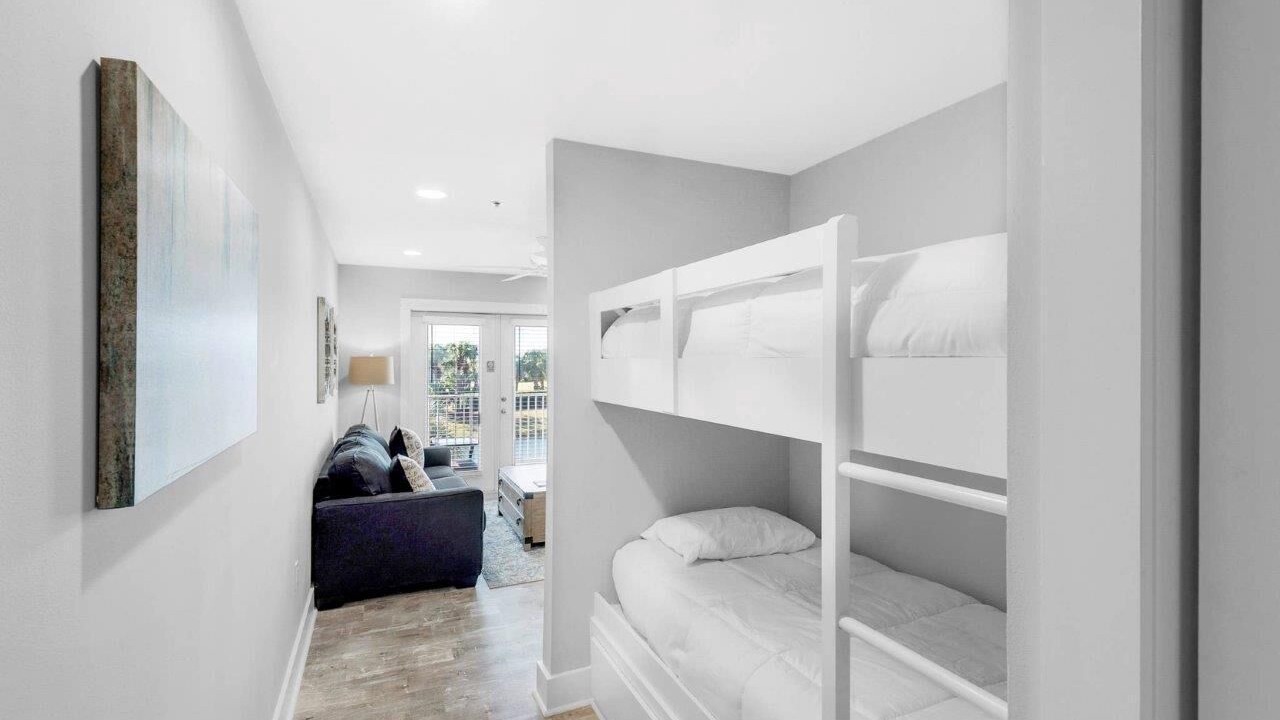 Photo of Bedroom in Gulf Place