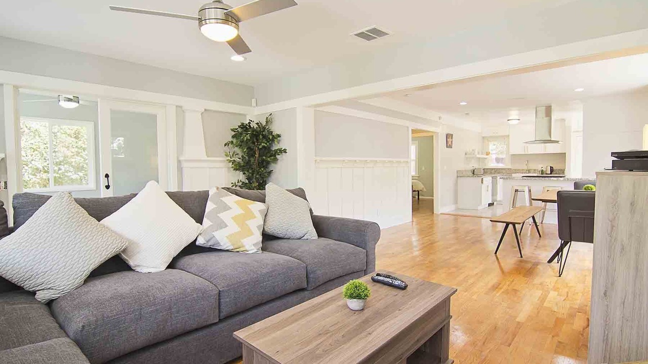 Photo of Livingroom in Hollywood
