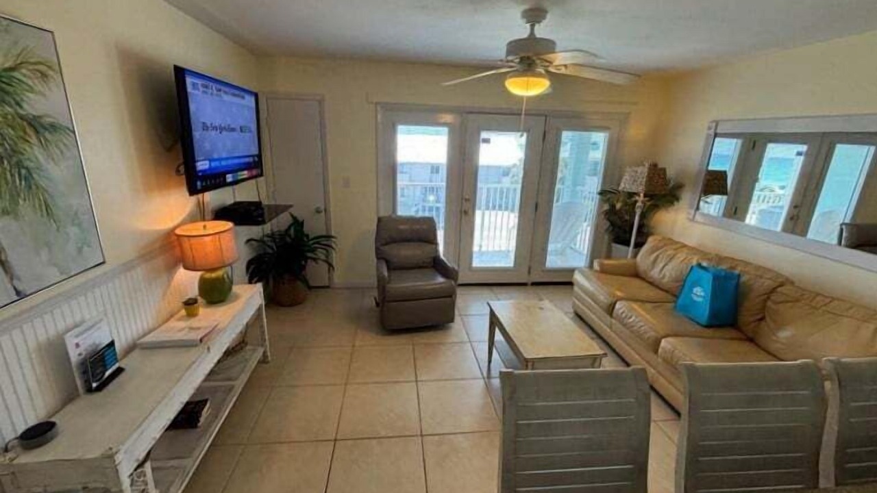 Photo of Bedroom in Miramar Beach