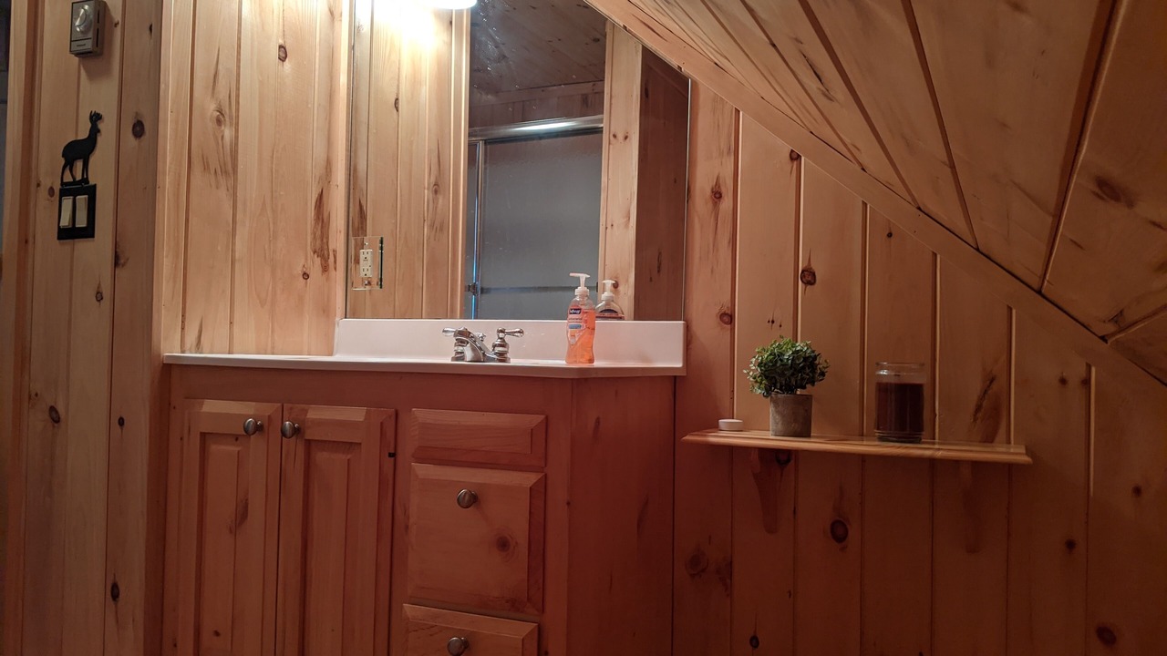 Photo of Bathroom in Oquossoc