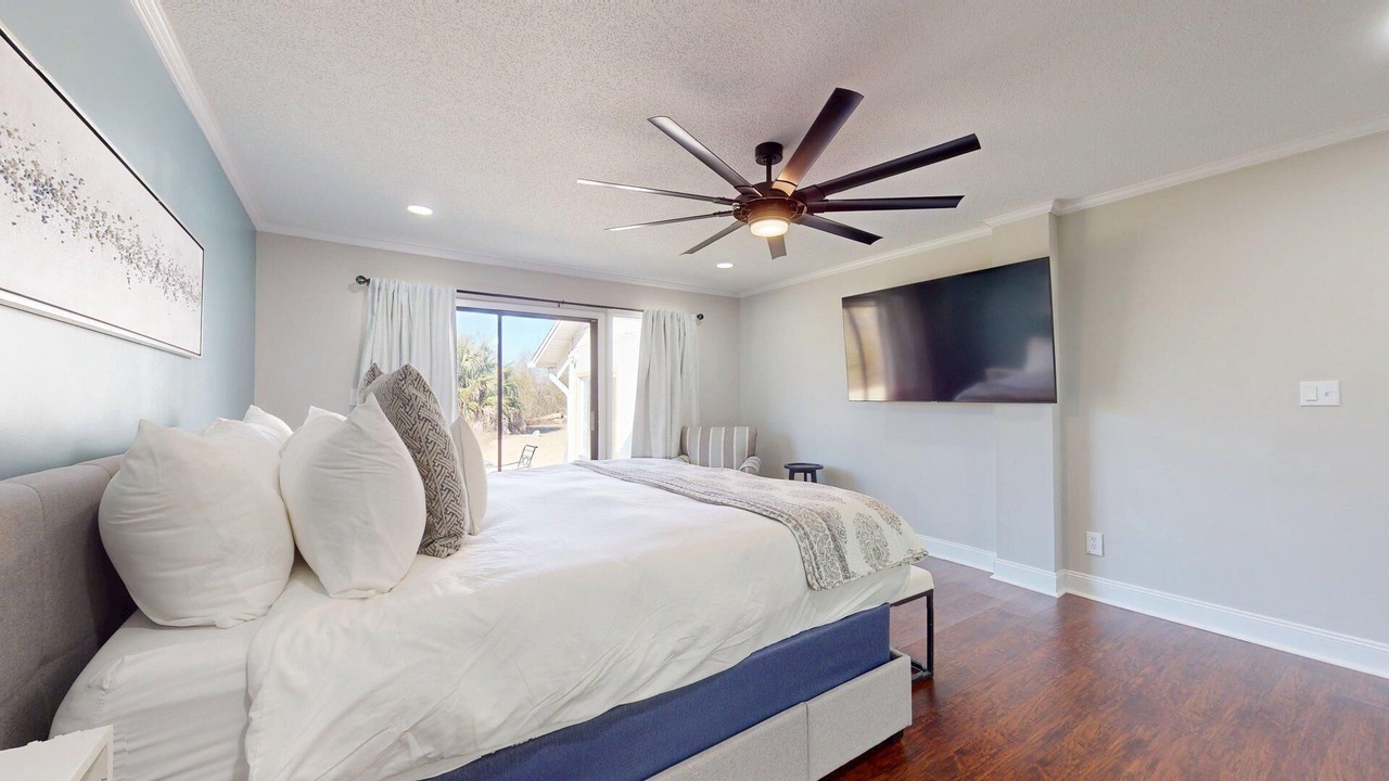 Photo of Bedroom in Lynn Haven
