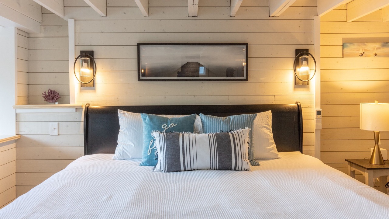 Photo of Bedroom in Somesville