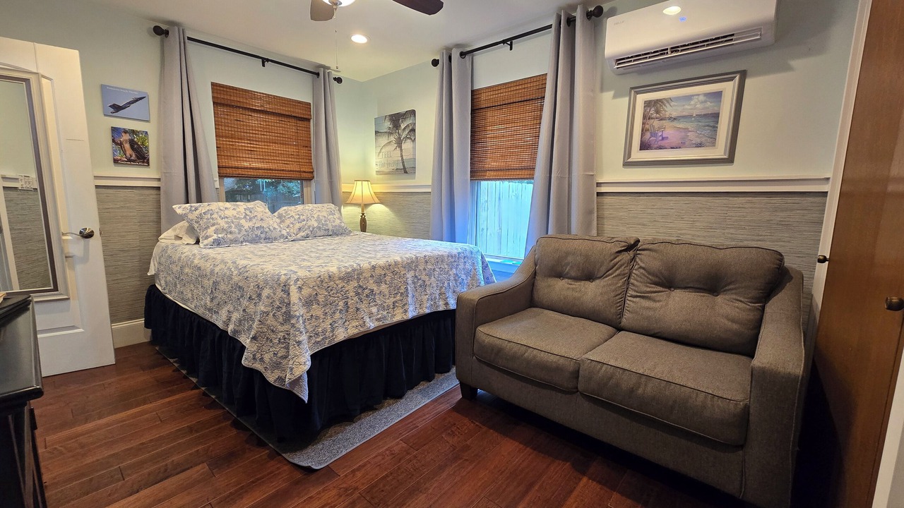 Photo of Bedroom in Pensacola