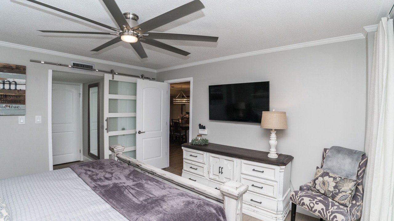 Photo of Bedroom in Gulf Lagoon Beach