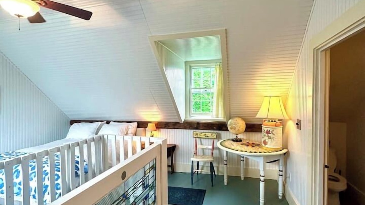 Photo of Bedroom in Brooksville