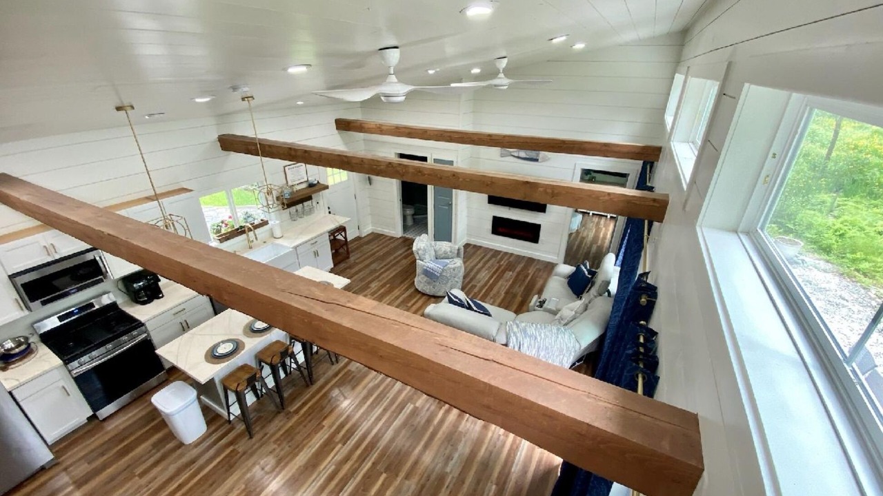 Photo of Livingroom in Newport
