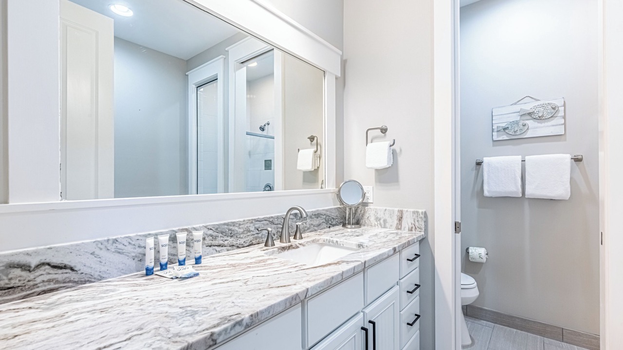 Photo of Bathroom in Laurel Grove