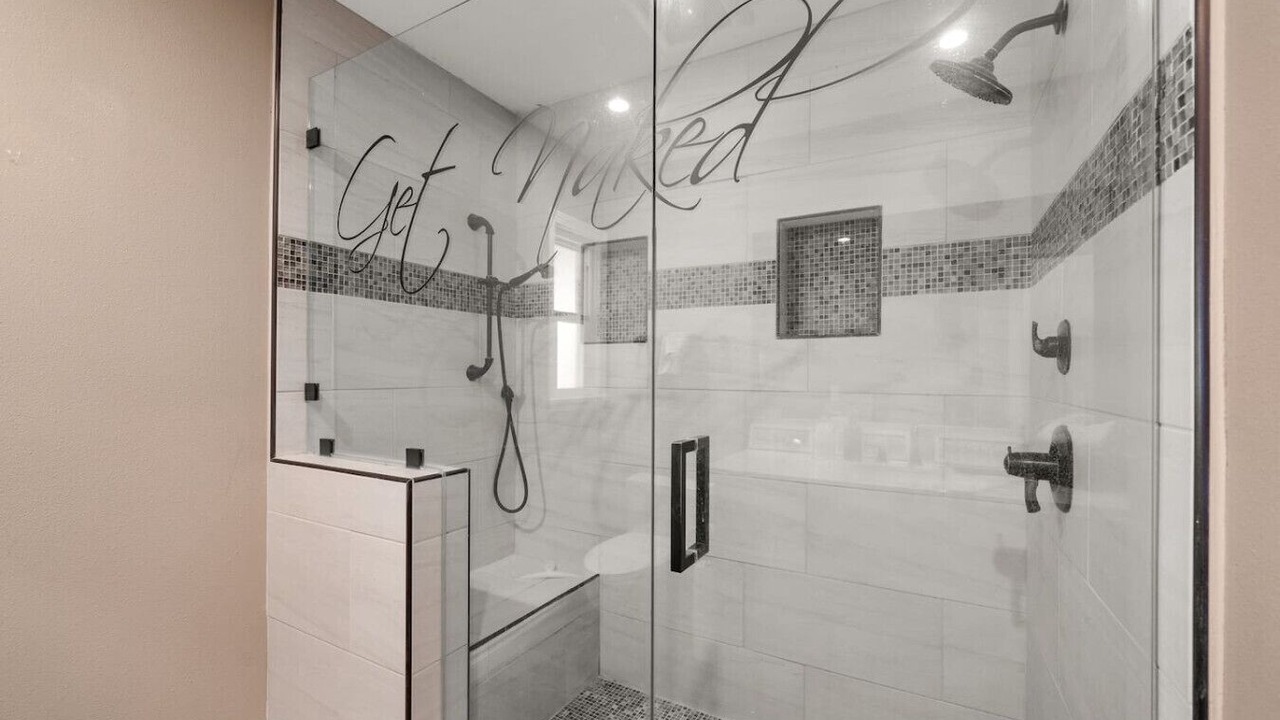 Photo of Bathroom in Midway City