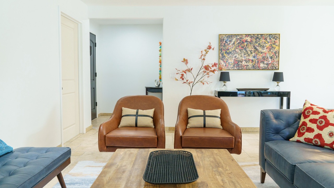 Photo of Livingroom in West Hills