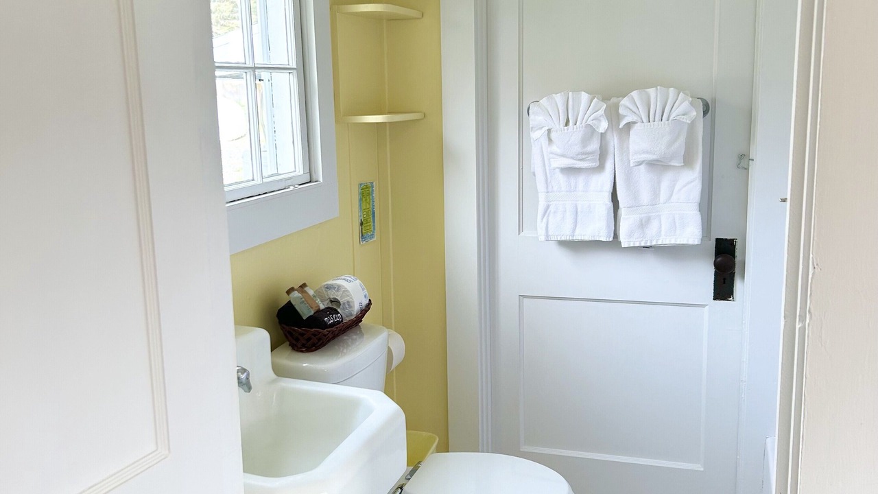 Photo of Bathroom in Salsbury Cove
