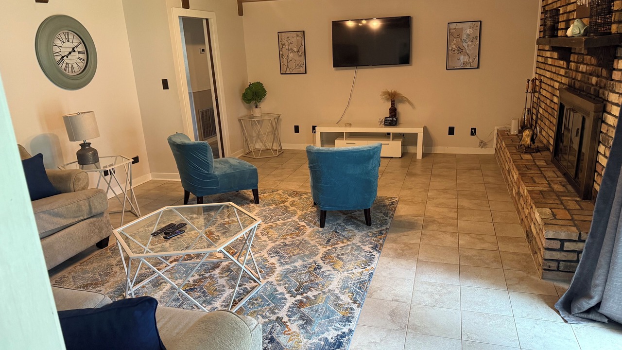 Photo of Livingroom in Northwest Pensacola
