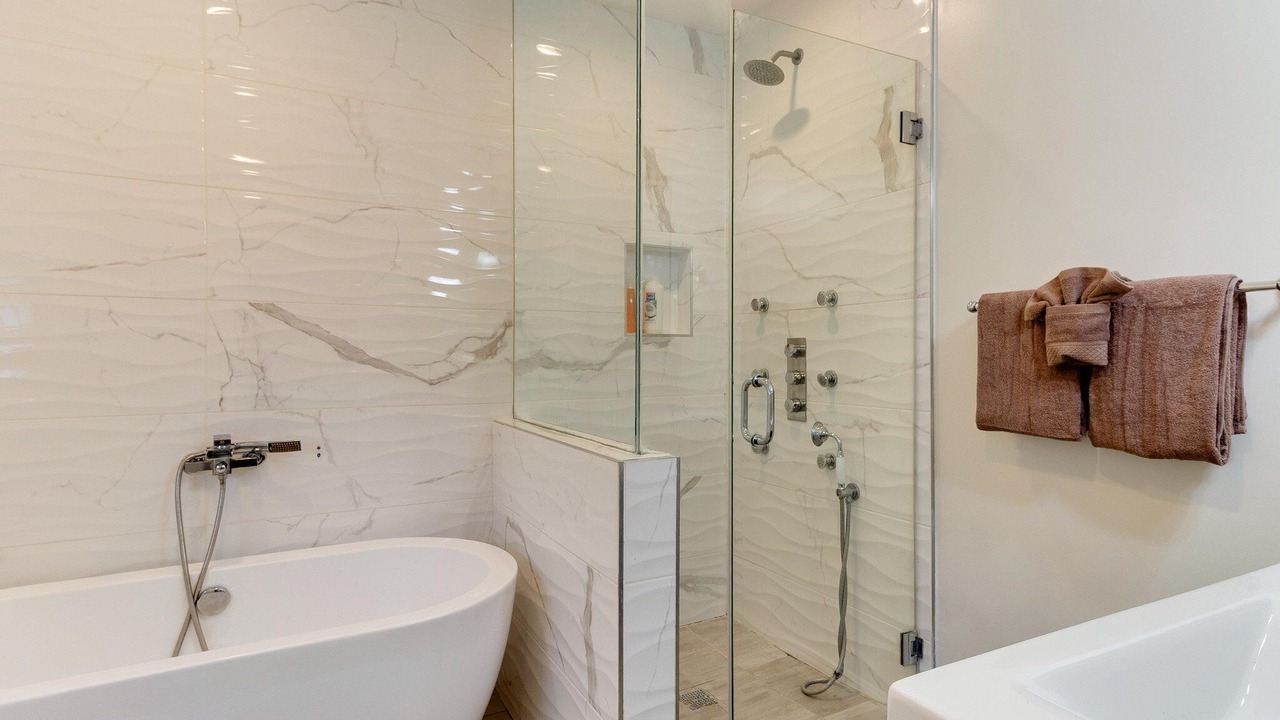 Photo of Bathroom in Woodland Hills