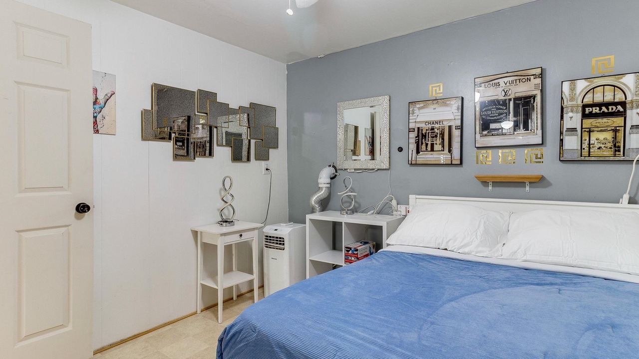 Photo of Bedroom in Rampart Village