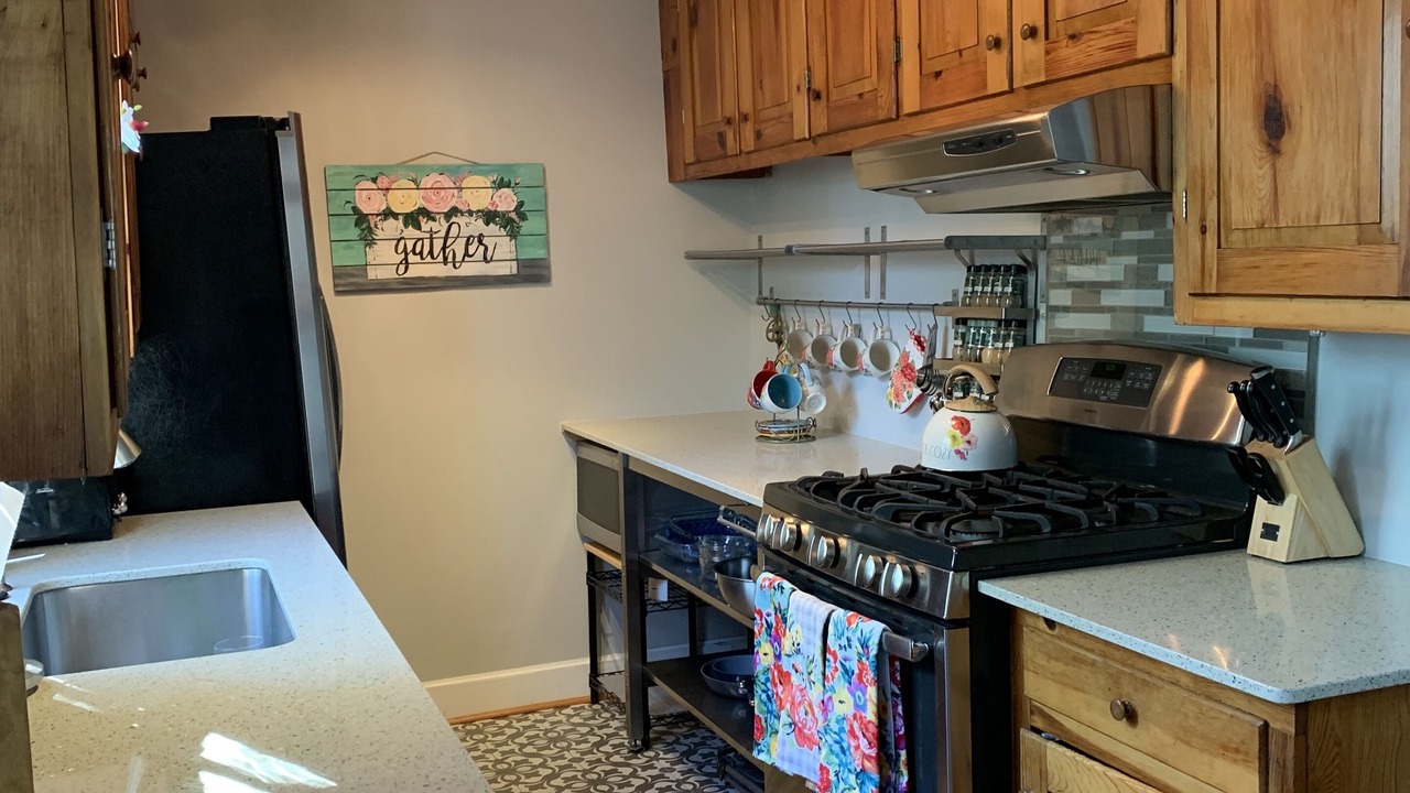 Photo of Kitchen in Leesburg's Old and Historic District