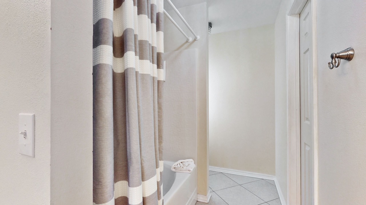Photo of Bathroom in Emerald Shores