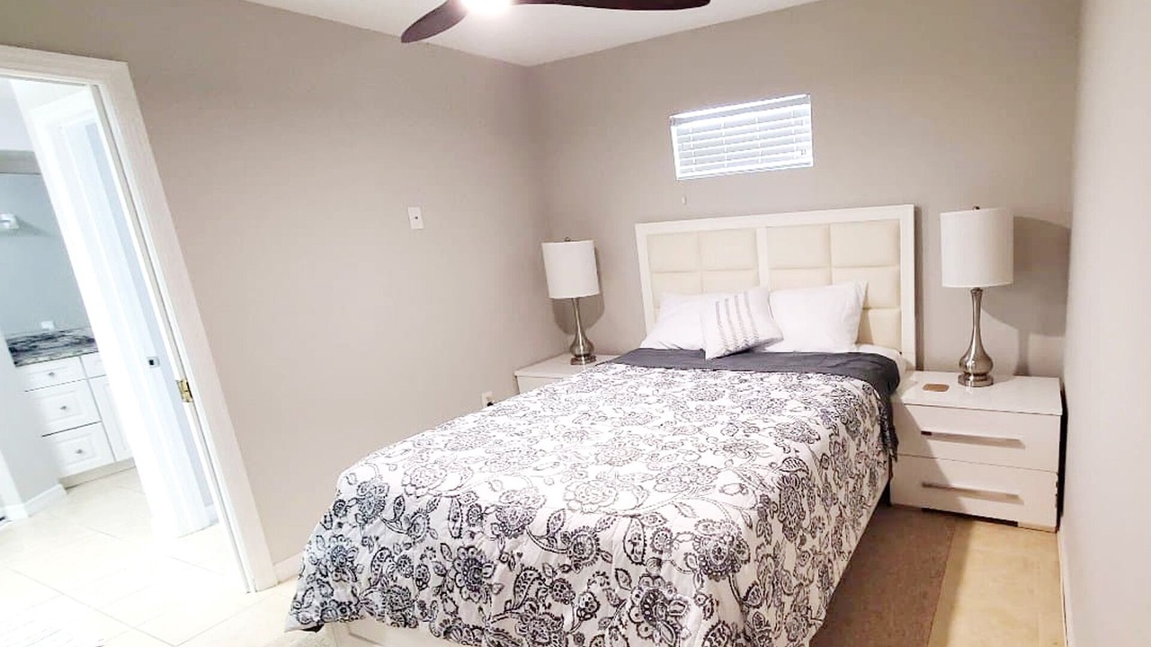 Photo of Bedroom in Bee Ridge