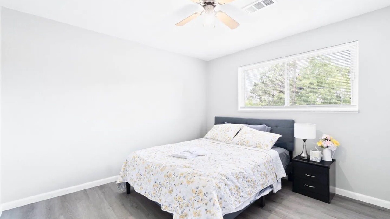 Photo of Bedroom in Northeast Pensacola