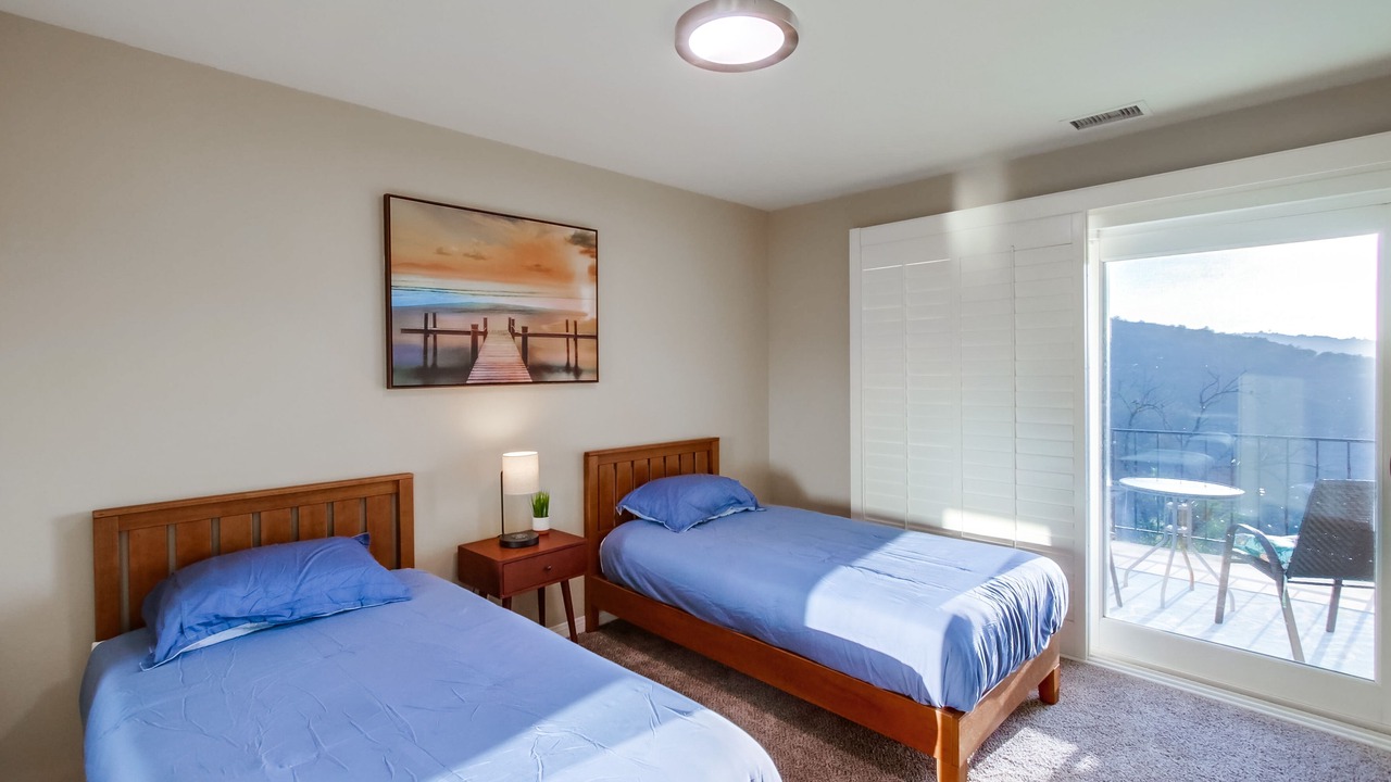 Photo of Bedroom in Valley Center