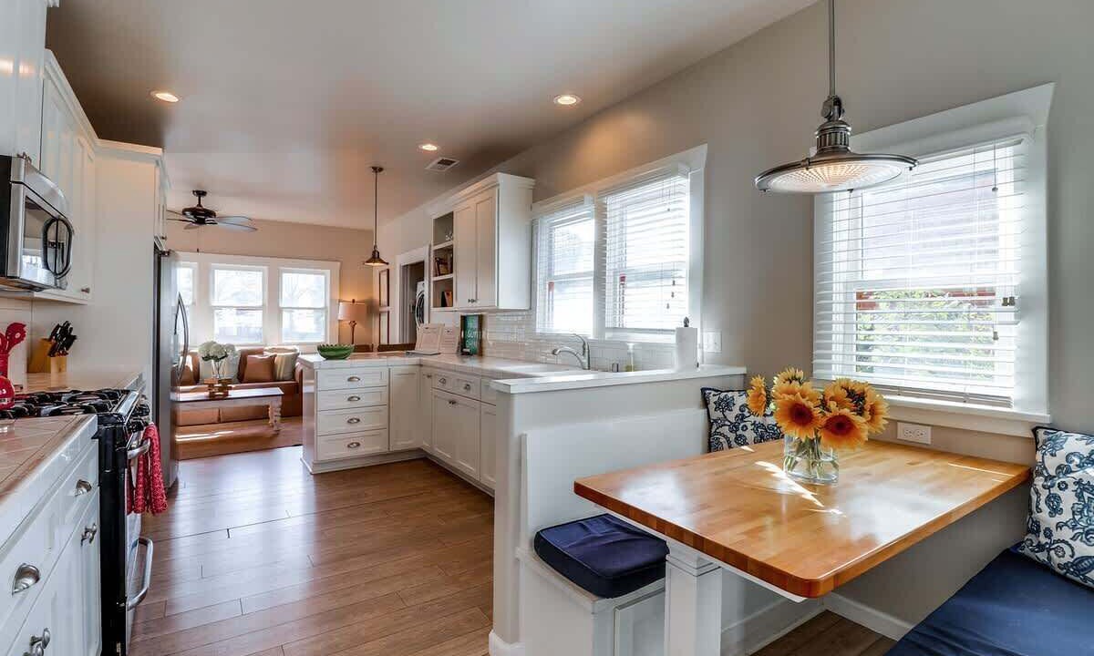 Photo of Kitchen in Beach Barber Tract