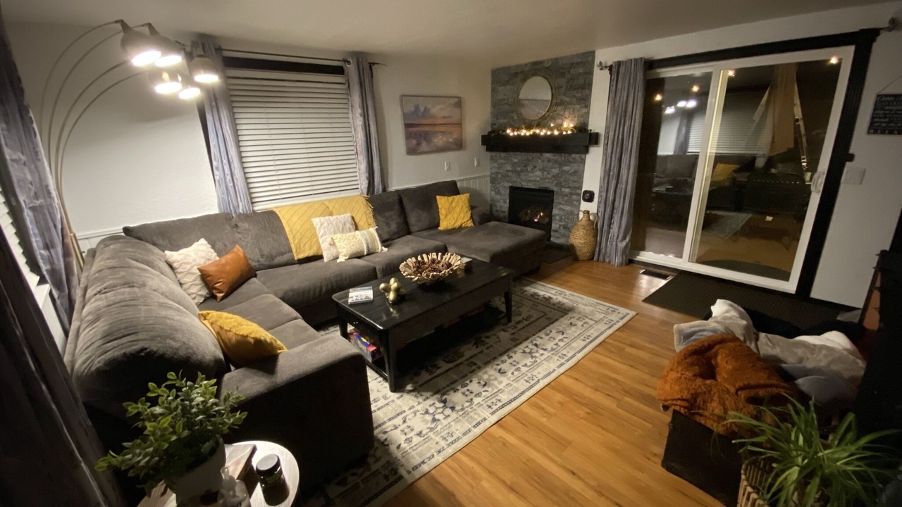 Photo of Livingroom in Arrowhead Villas