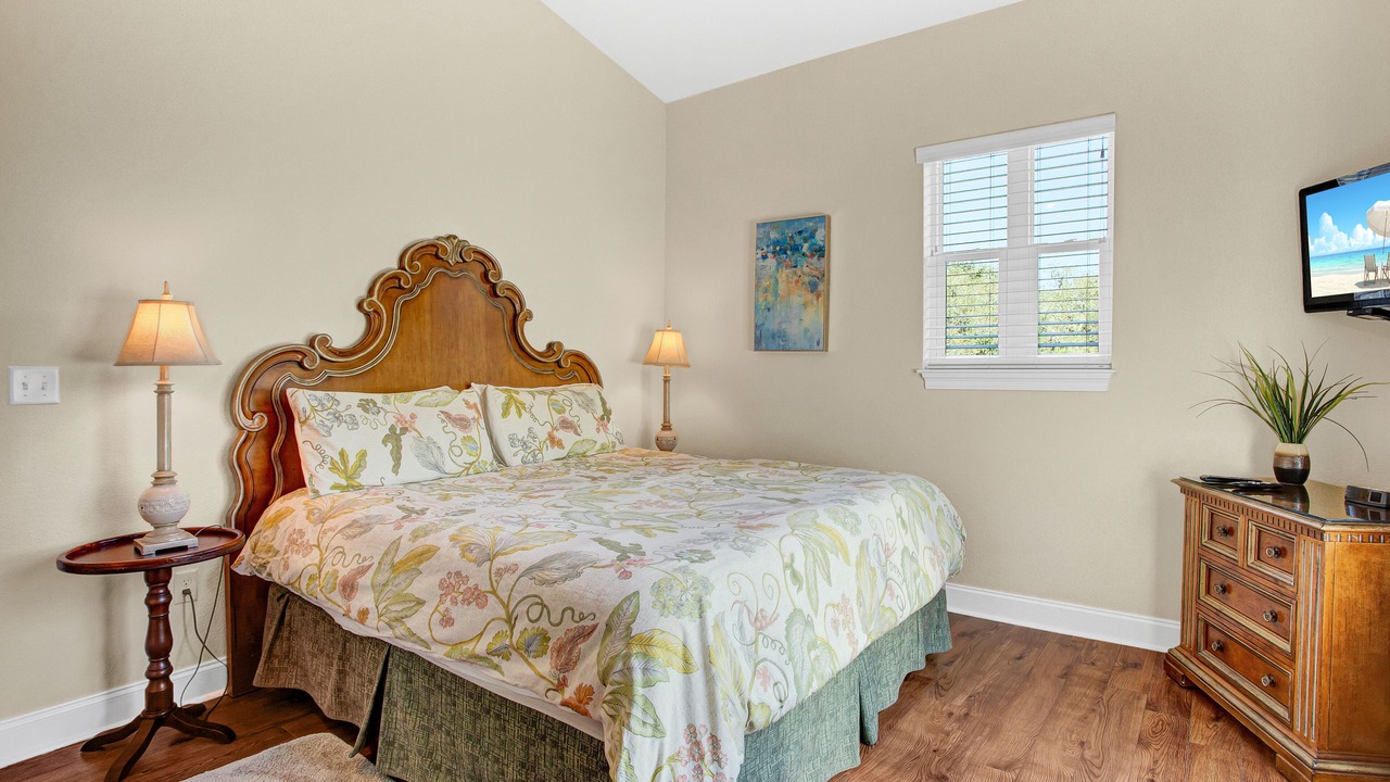 Photo of Bedroom in Crystal Beach