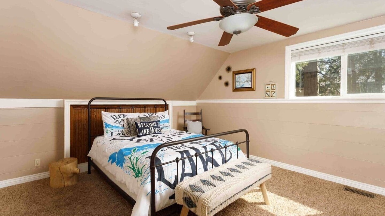 Photo of Bedroom in Cedar Glen