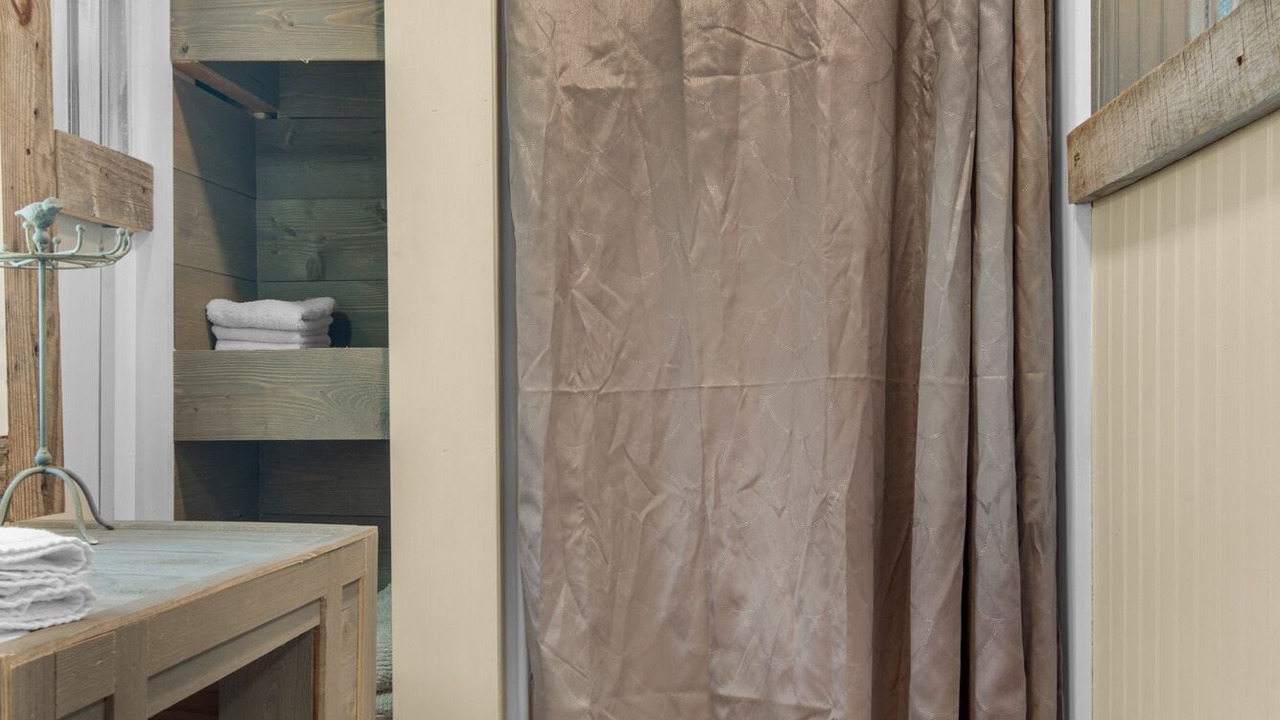 Photo of Bathroom in Laurel Hill