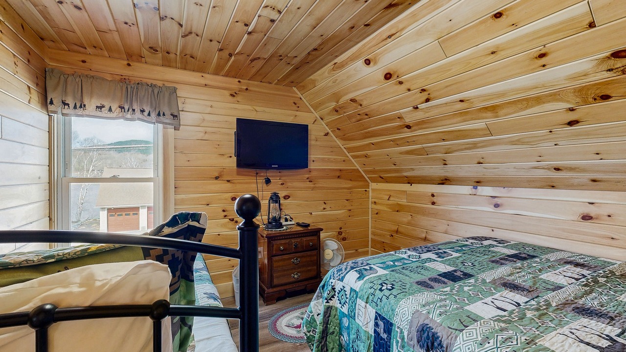 Photo of Bedroom in Greenville Junction