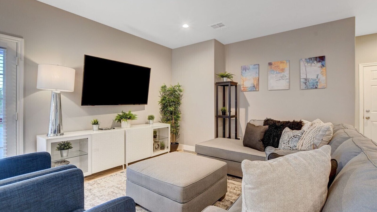 Photo of Livingroom in Green Valley
