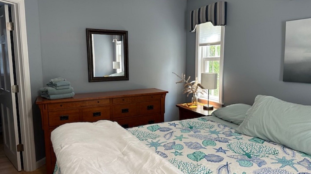 Photo of Bedroom in Mid-Coast and Islands