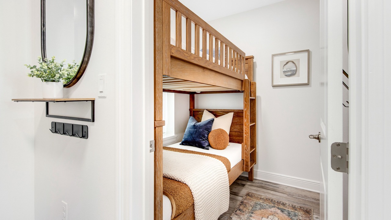 Photo of Bedroom in Santa Rosa Beach