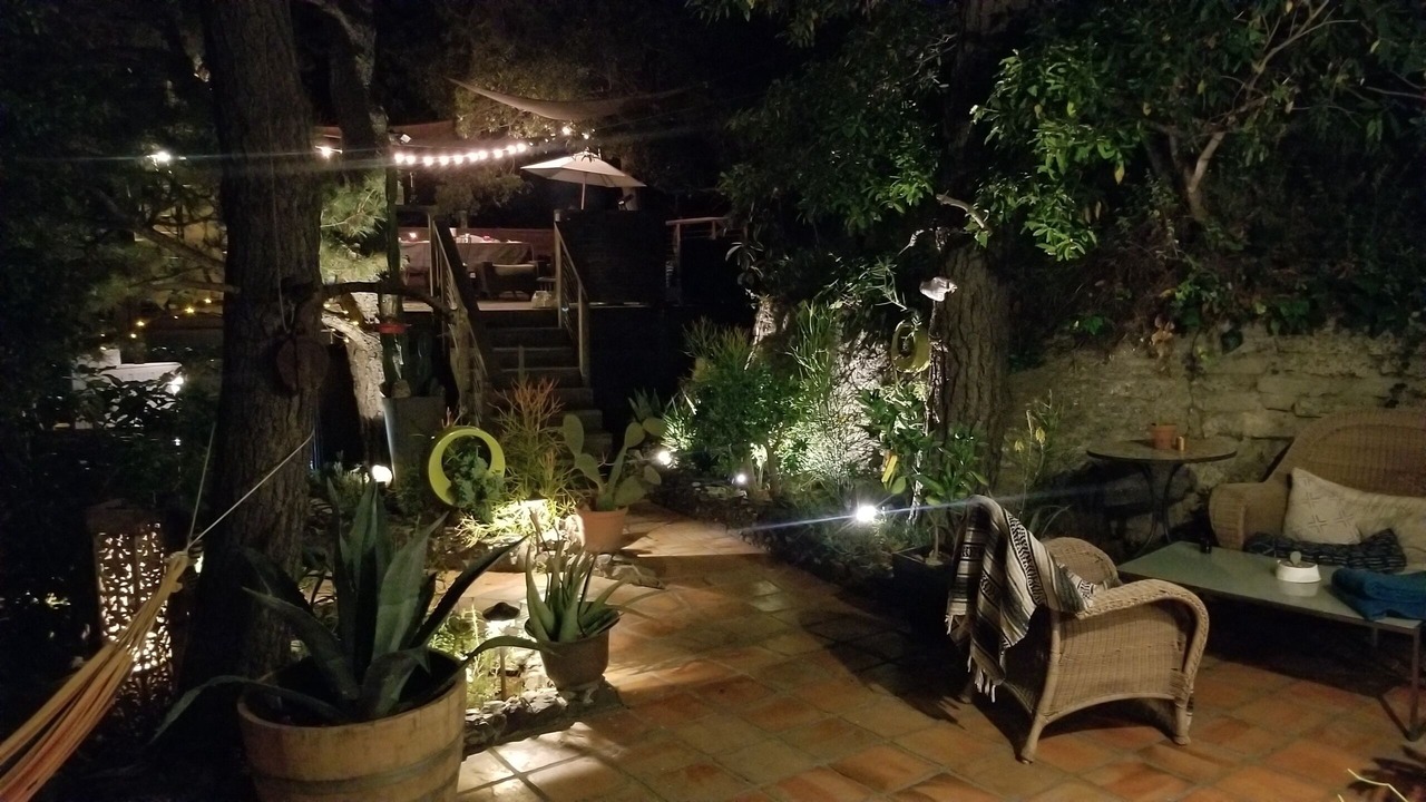 Photo of Patio Balcony in Beverly Glen