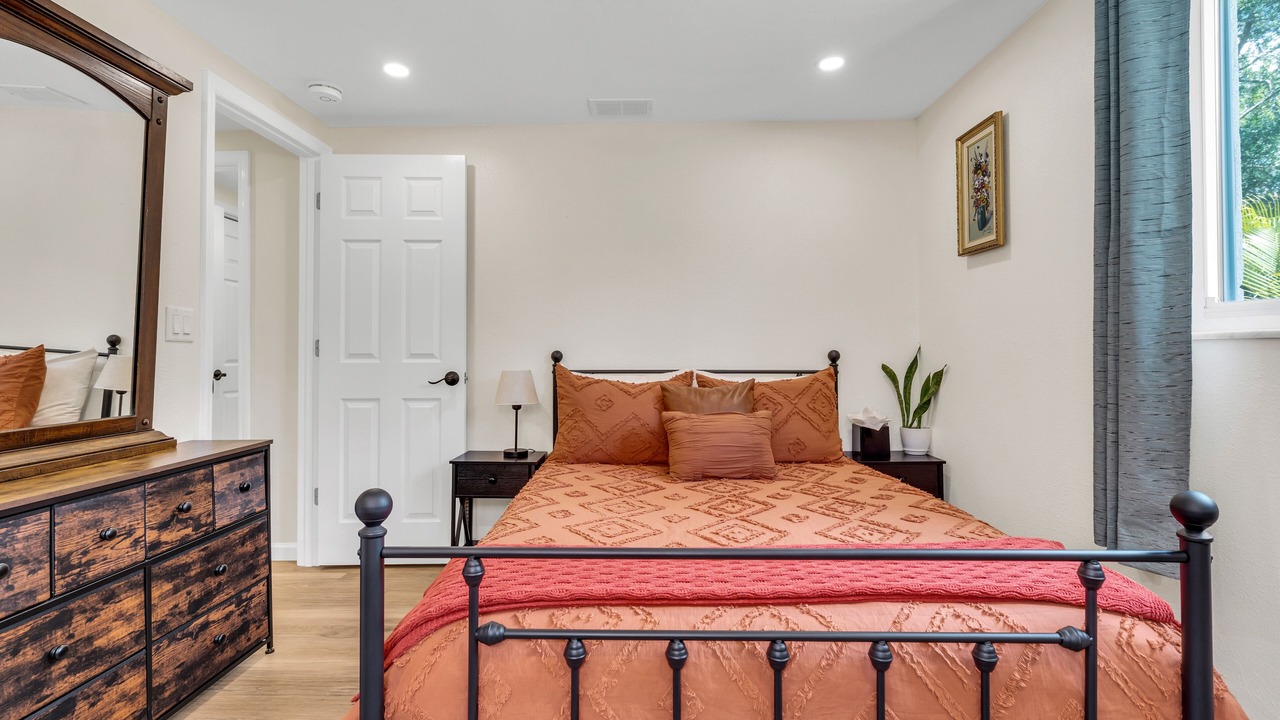 Photo of Bedroom in Laurel