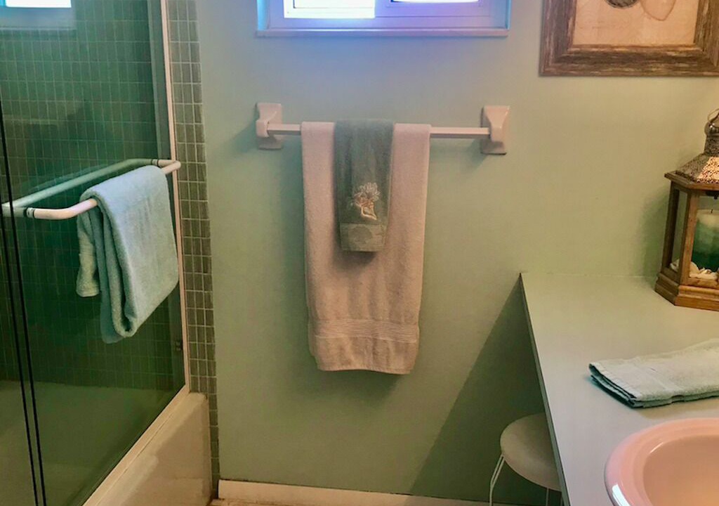 Photo of Bathroom in Gulf Gate Estates