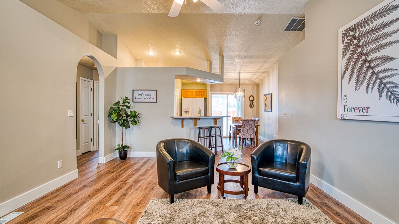Photo of Livingroom in Southwest Ada County Alliance