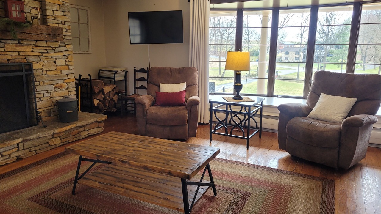Photo of Livingroom in Gap
