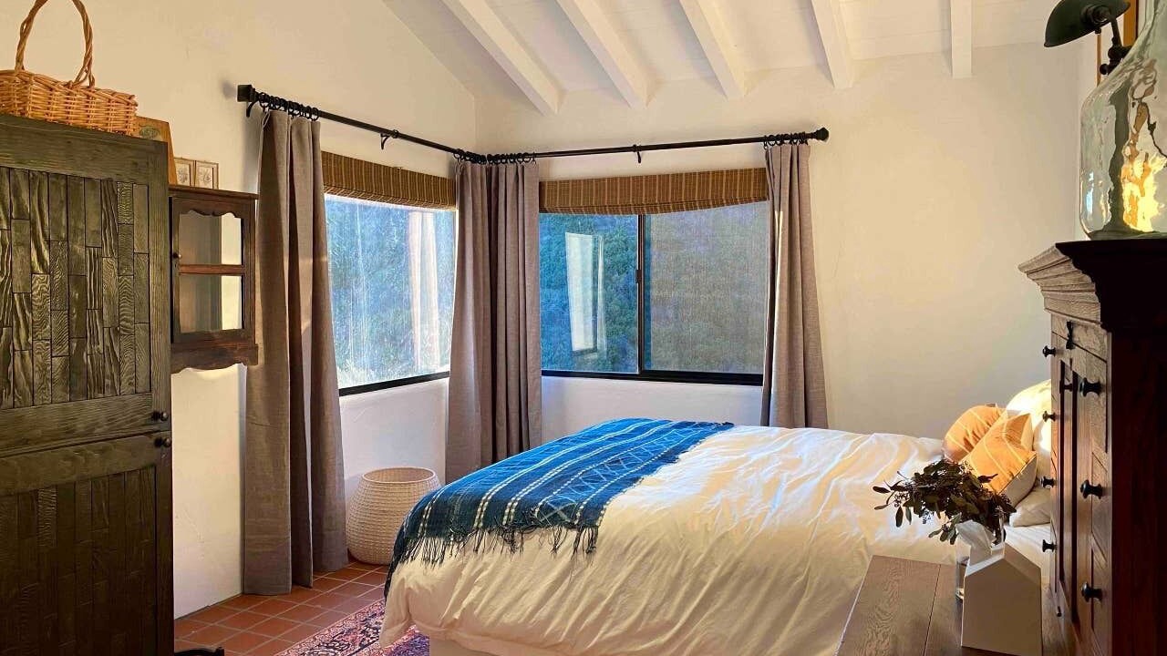 Photo of Bedroom in Eastern Malibu