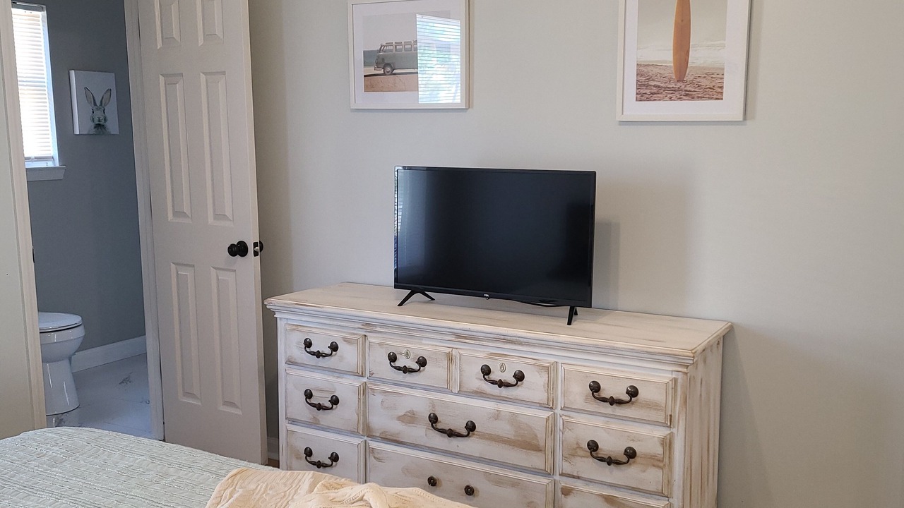 Photo of Bedroom in Biltmore Beach