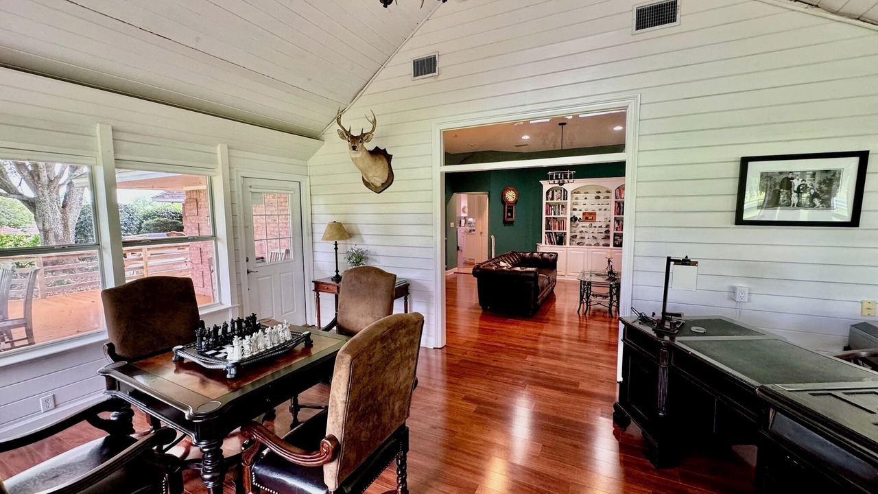 Photo of Bedroom in Crestview