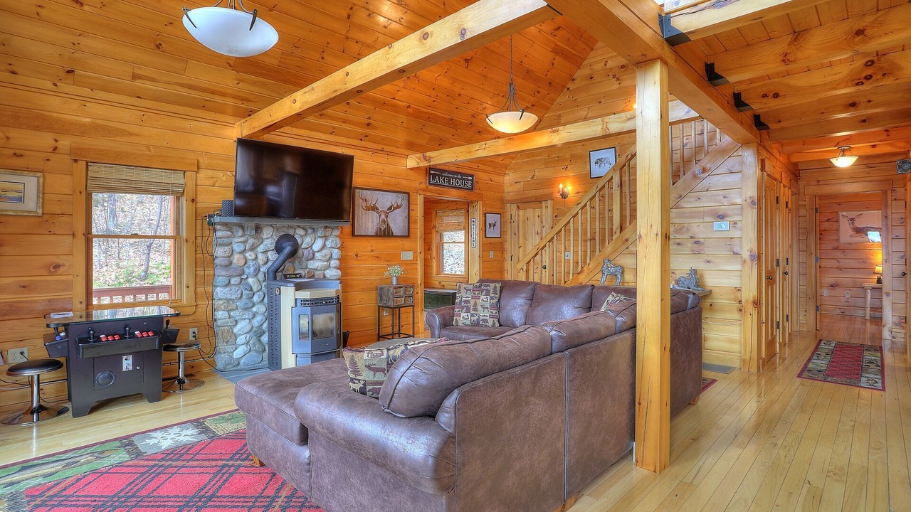 Photo of Bedroom in Oquossoc